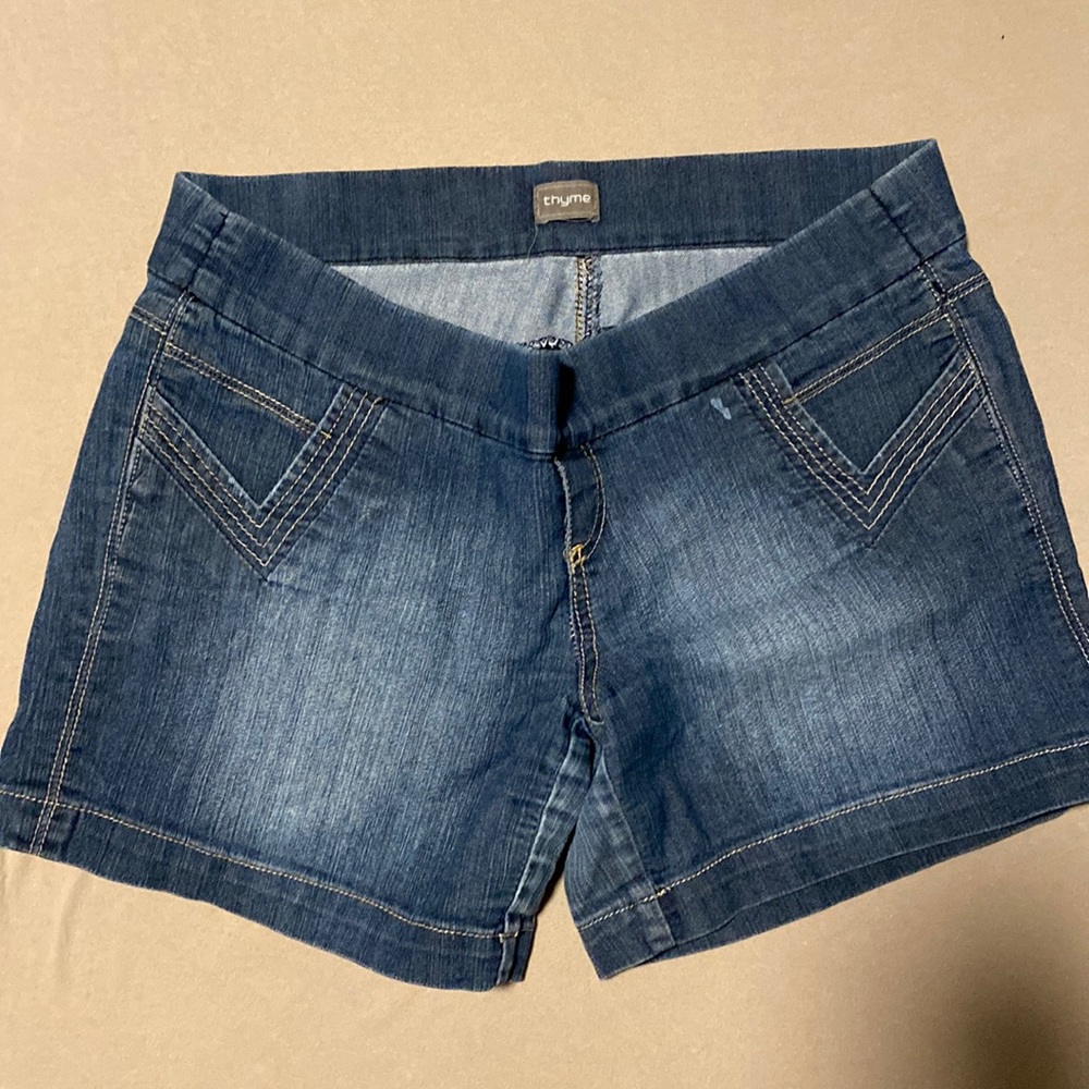 Thyme Maternity Jean Shorts L